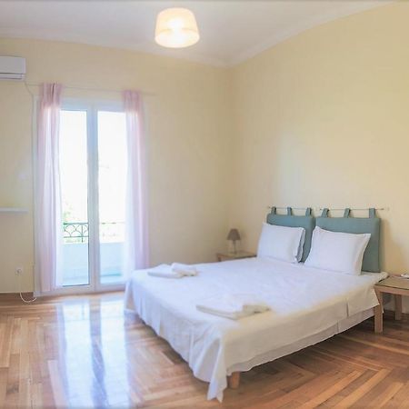 The Athenian House -Duxiana Bed Apartment Екстериор снимка
