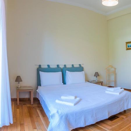 The Athenian House -Duxiana Bed Apartment Екстериор снимка