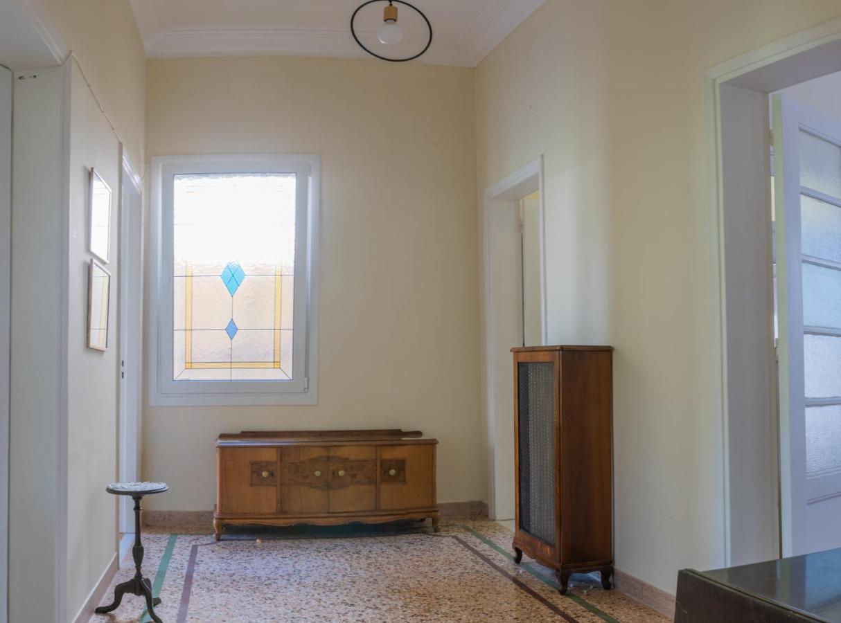 The Athenian House -Duxiana Bed Apartment Екстериор снимка