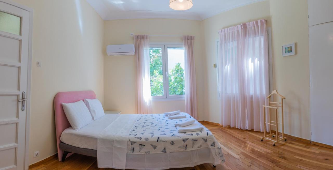 The Athenian House -Duxiana Bed Apartment Екстериор снимка