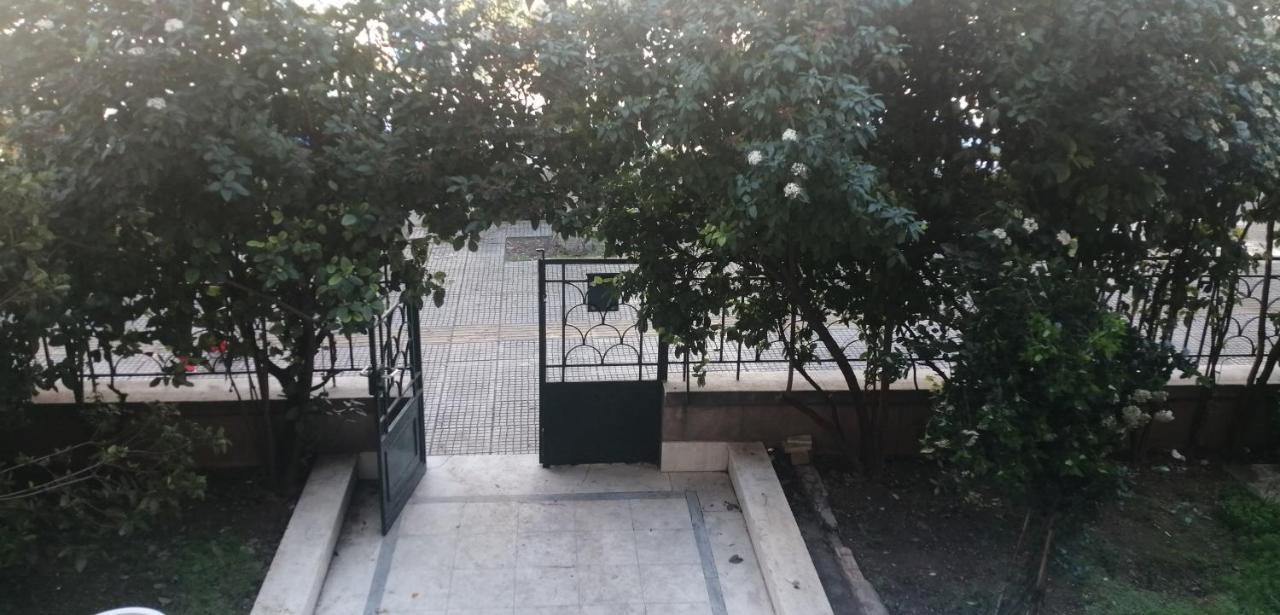The Athenian House -Duxiana Bed Apartment Екстериор снимка