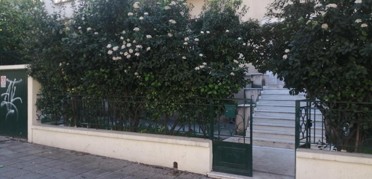 The Athenian House -Duxiana Bed Apartment Екстериор снимка